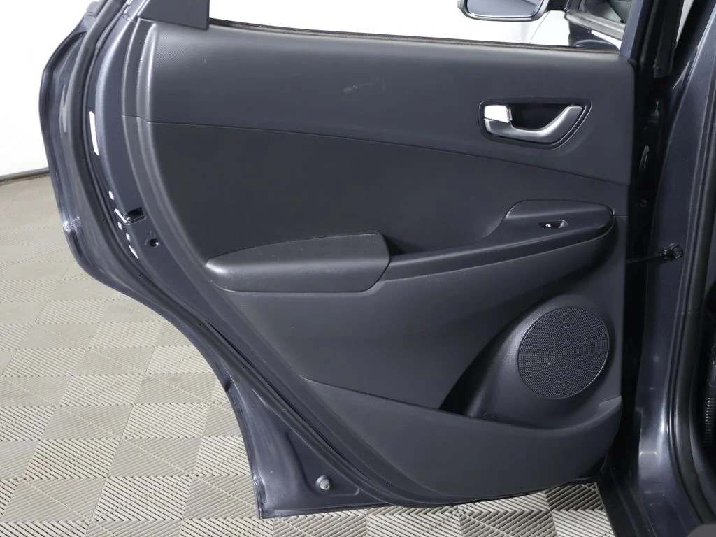 Used 2022 Gray Hyundai SEL image 26