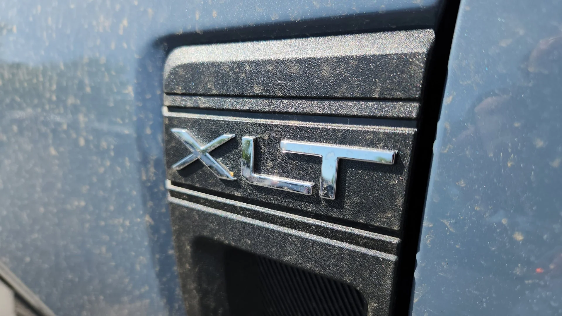 New 2026 Azure Gray Metallic Tri-Coat Ford XLT image 10