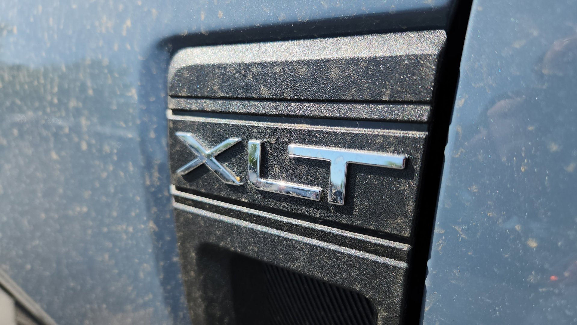 New 2026 Azure Gray Metallic Tri-Coat Ford XLT image 10