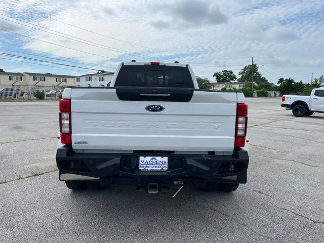 Used 2020 White Ford Lariat image 5