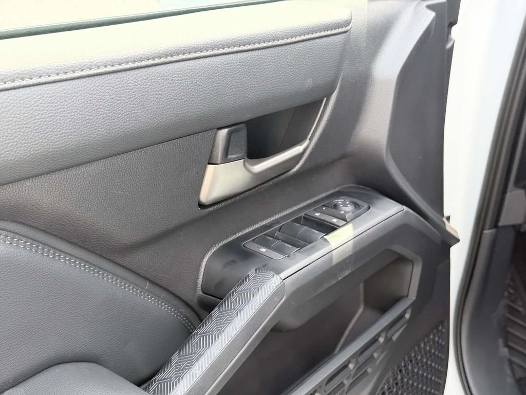 New 2026 Wind Chill Pearl <sup>1</sup> Toyota Tacoma Limited image 17
