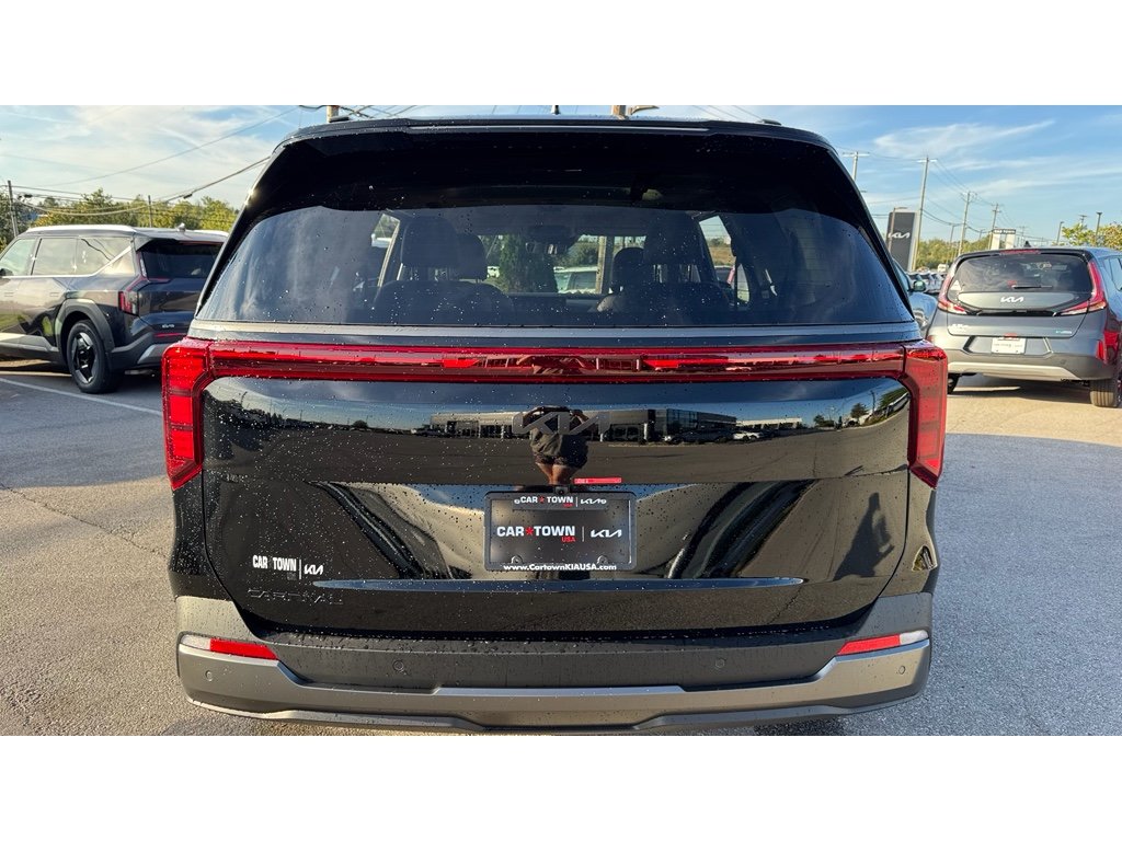 2026 Kia Carnival SX photo 3