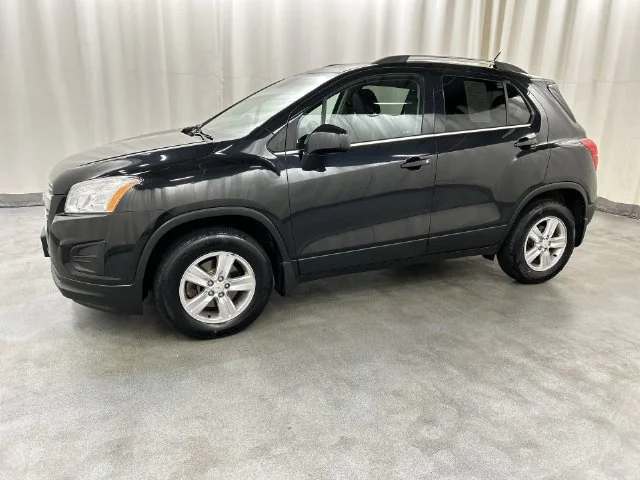 Used 2016 Chevrolet Trax LT with VIN KL7CJPSB6GB567679 for sale in Waterbury, CT
