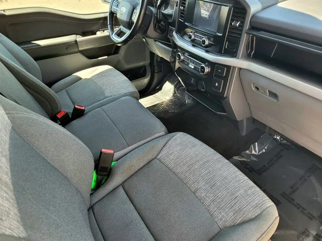 Certified Used 2022 Oxford White Ford XLT image 12