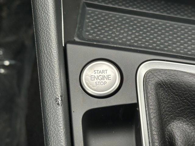 New 2026 Platinum Gray Metallic Volkswagen 1.5T SE image 34