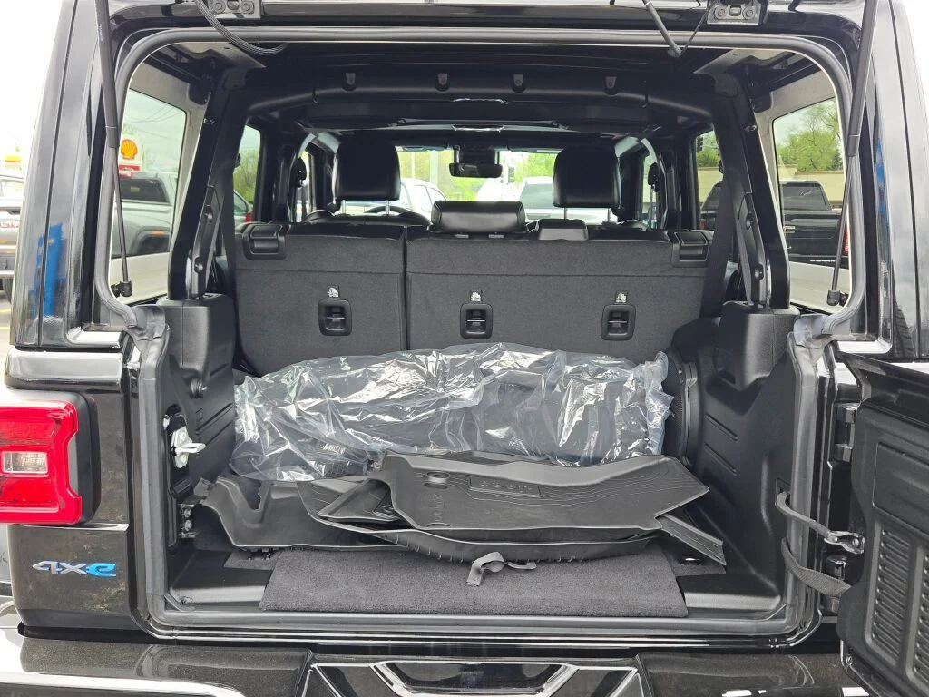 Used 2023 Black Jeep Sahara 4xe image 19