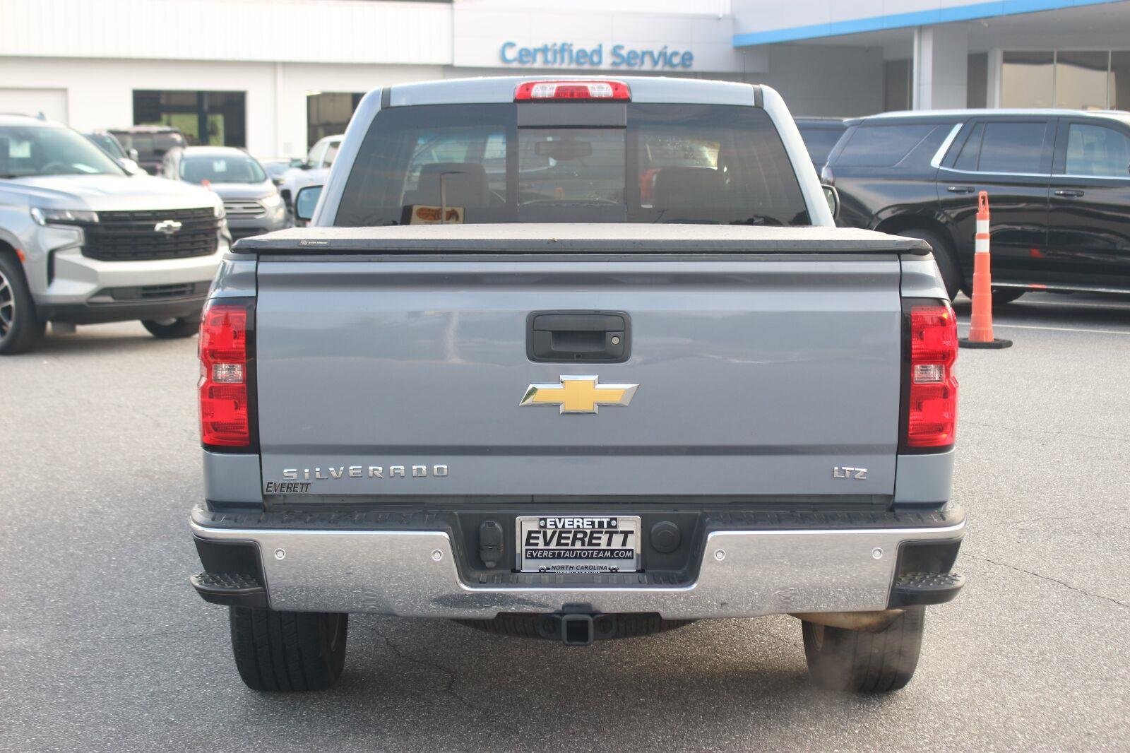 Used 2015 SLATE GREY METALLIC Chevrolet LTZ image 5