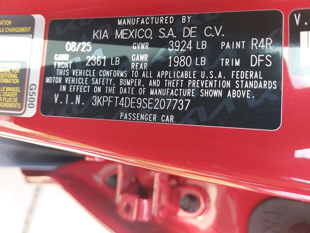 Used 2025 Red Kia LXS image 32