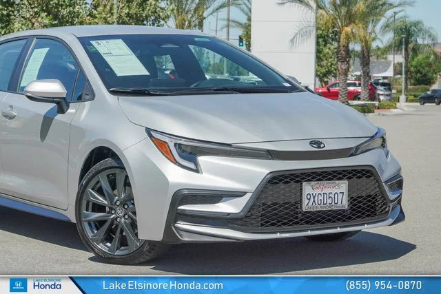 Used 2026 Classic Silver Metallic Toyota SE image 2