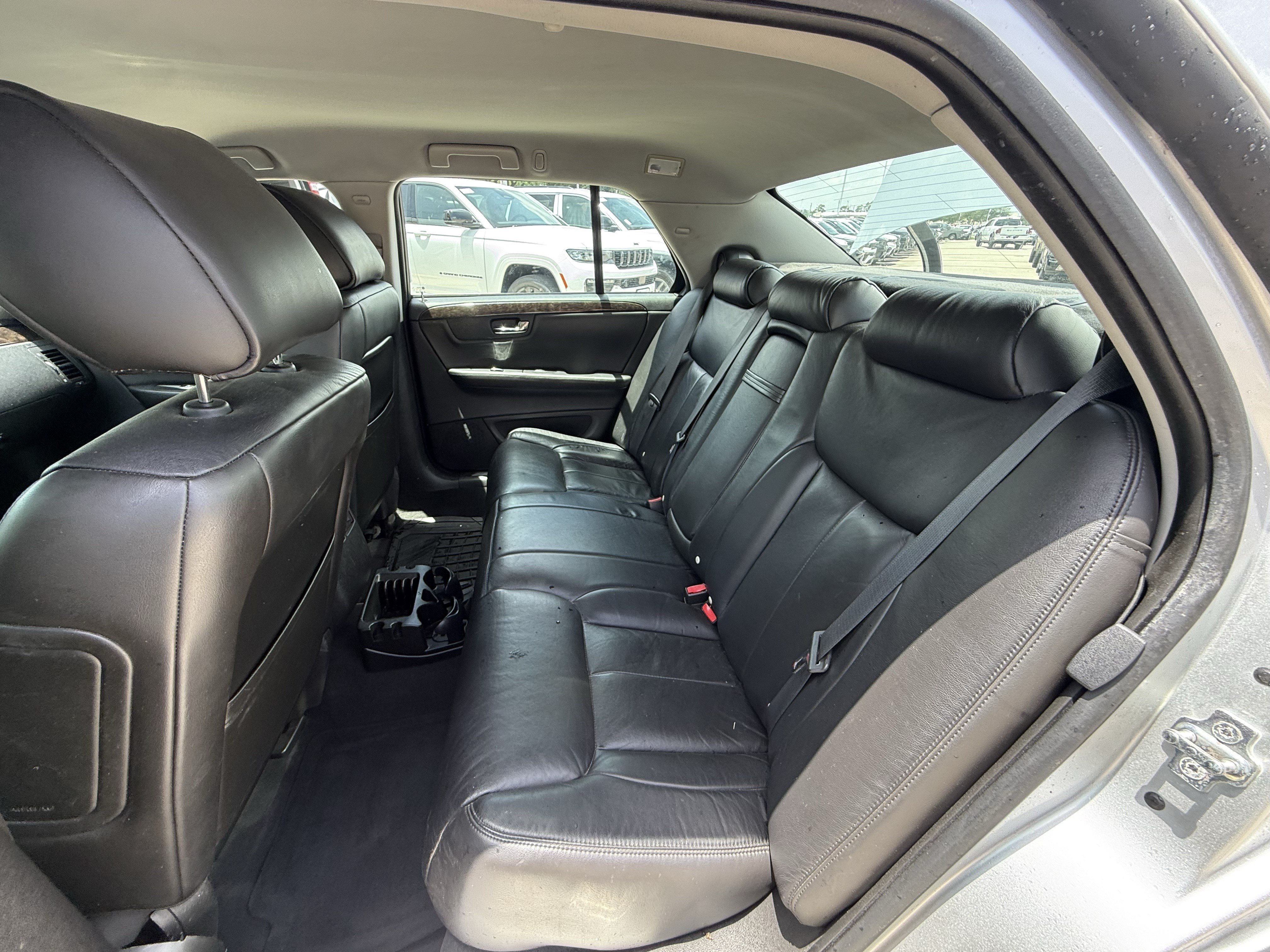 Used 2010 Radiant Silver Cadillac w/1SA image 26