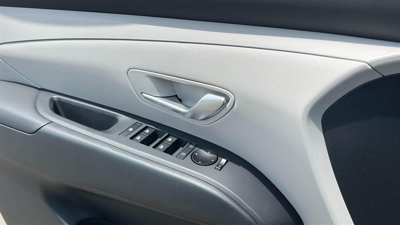 New 2026 Hampton Gray Hyundai SE AWD image 22
