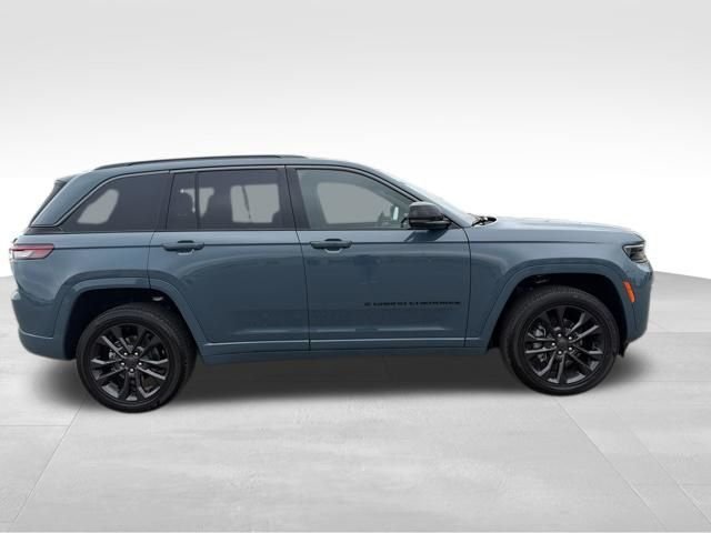 Used 2026 Blue Jeep Limited Reserve image 4