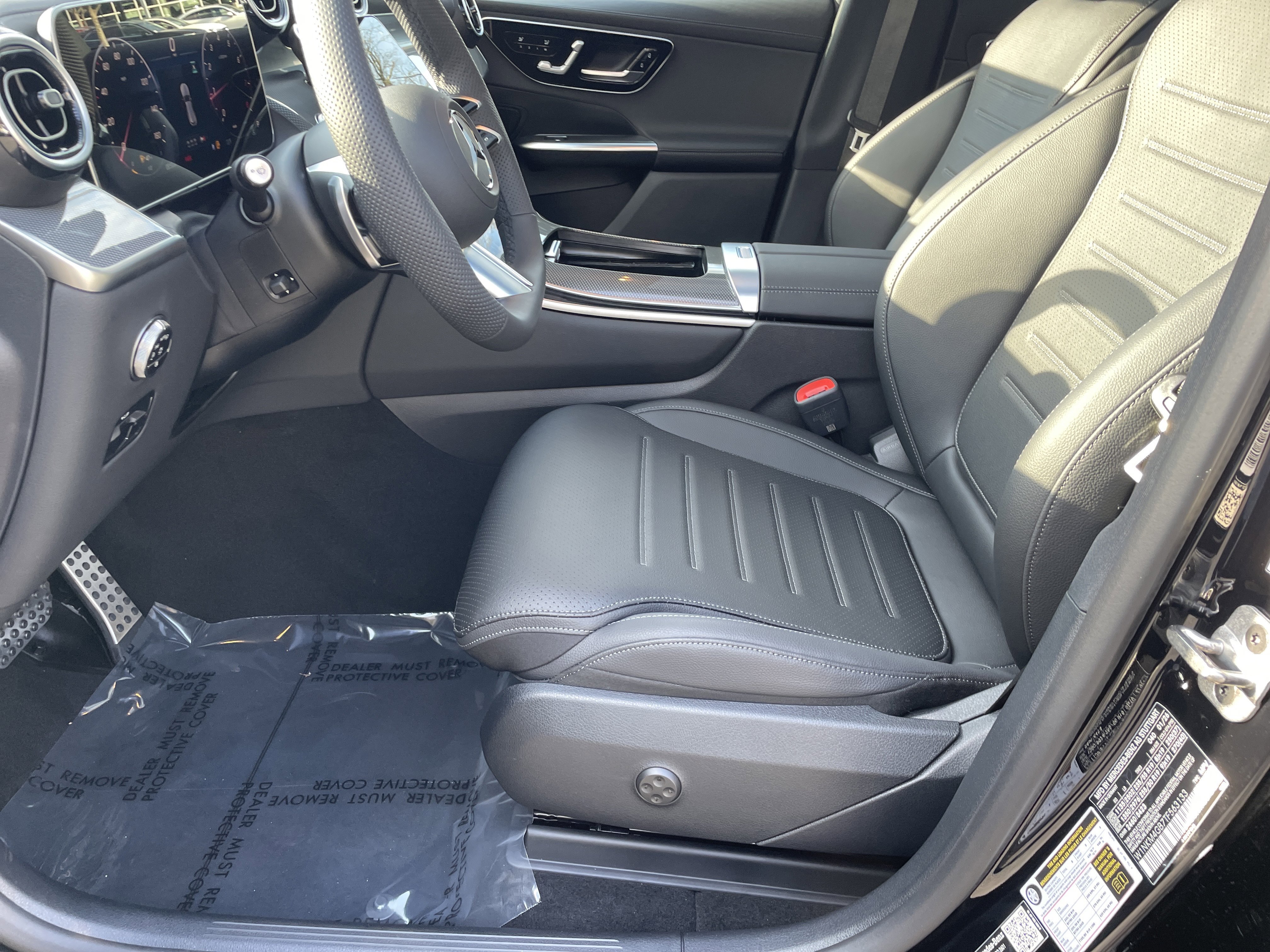 New 2026 Black Mercedes-Benz GLC 300 SUV image 20