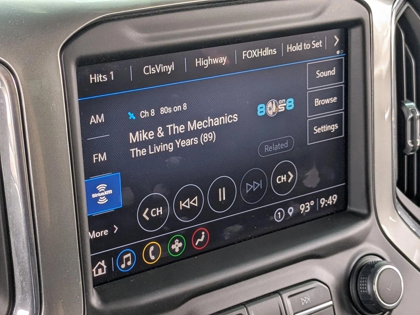 Used 2021 Summit White Chevrolet LT Trail Boss image 14