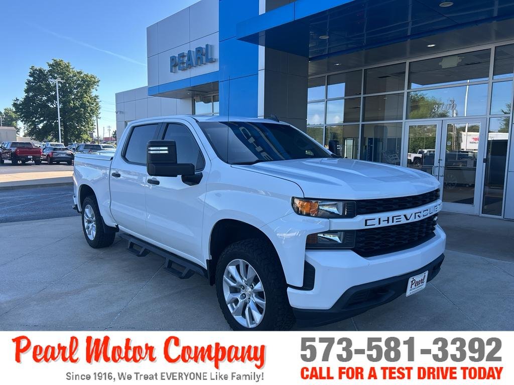 2019 Chevrolet Silverado 1500 Custom 4X4 Crew Cab Short Box's photo
