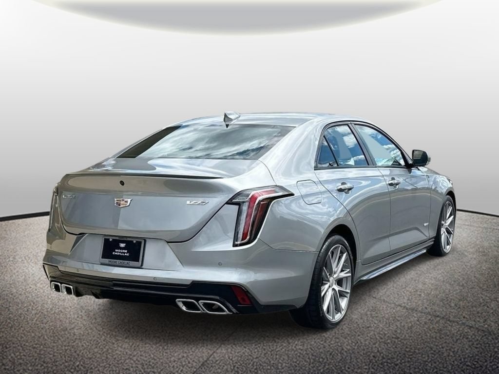 2026 Cadillac CT4 V-Series - Photo 31