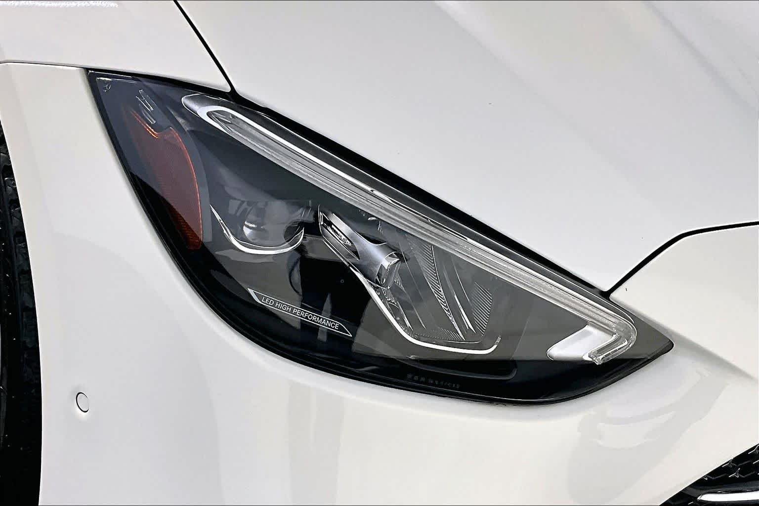 Used 2023 Polar White Mercedes-Benz C 300 image 27