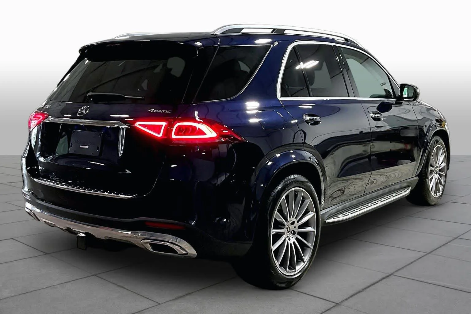 Used 2022 Lunar Blue Metallic Mercedes-Benz GLE 350 image 13