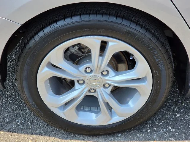 2025 Honda Accord LX - Photo 12