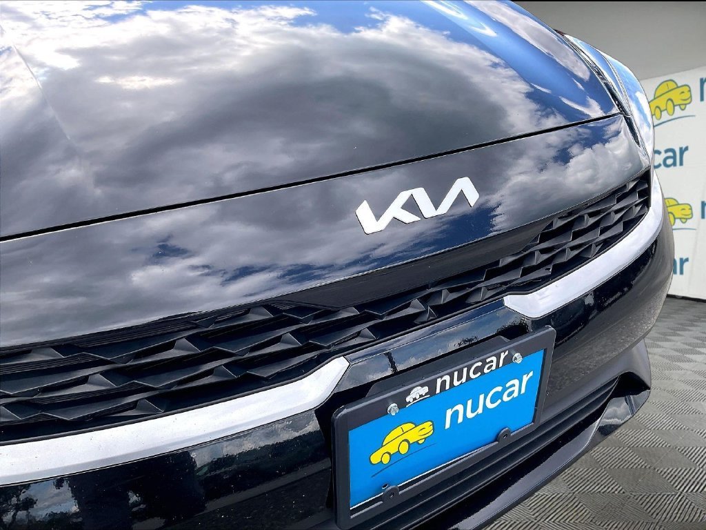 Used 2024 Aurora Black Kia LXS image 27