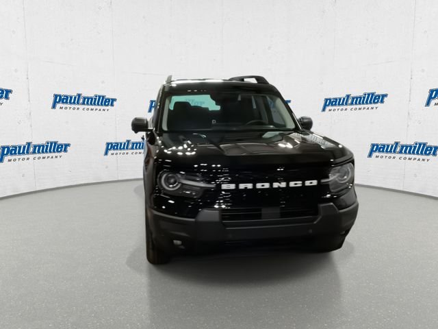 Used 2025 Black Ford Outer Banks image 3