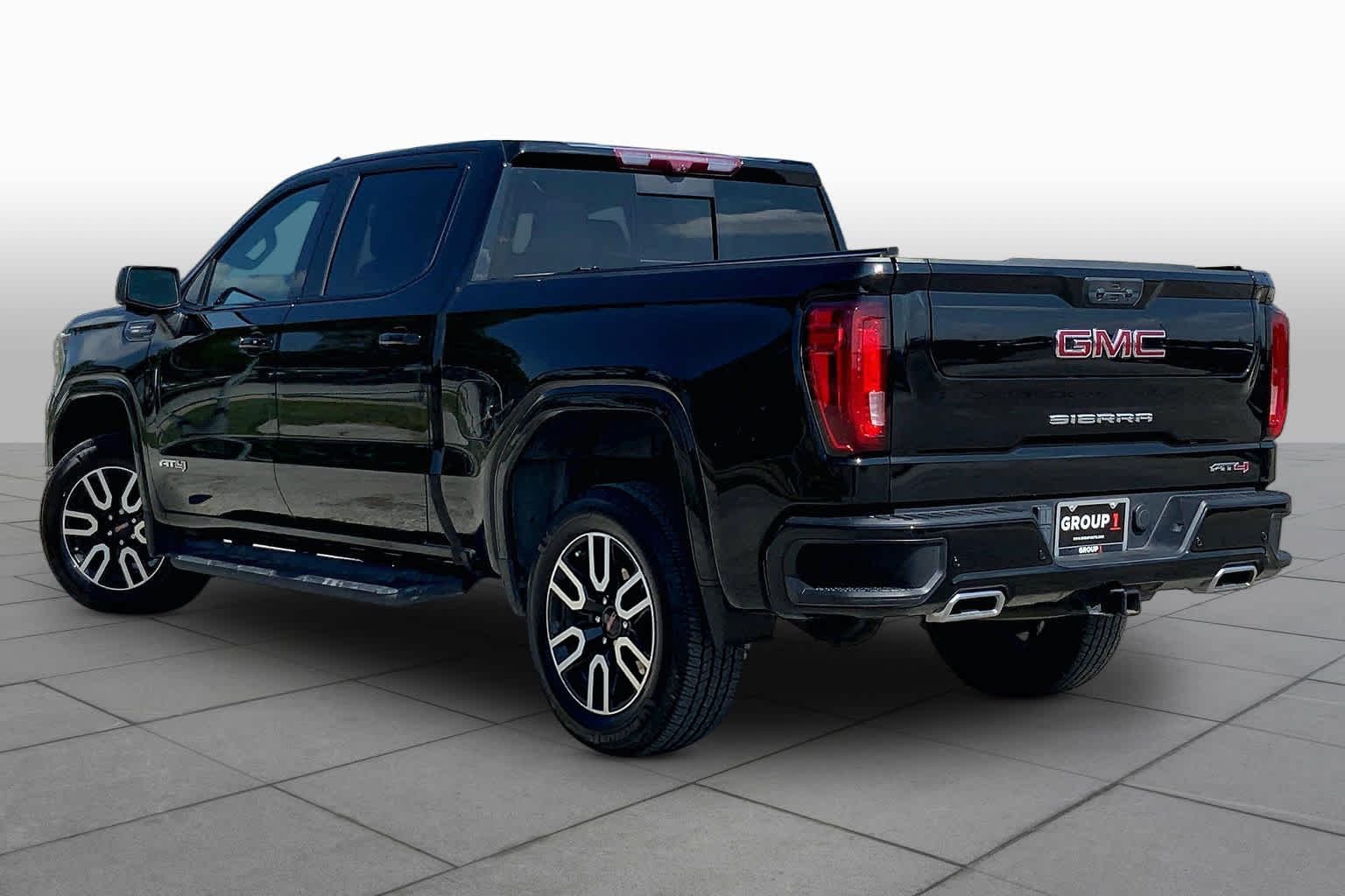 Used 2024 Onyx Black GMC AT4 image 12
