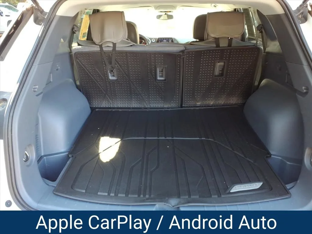 Certified Used 2020 SUMMIT WHITE Chevrolet LT image 22