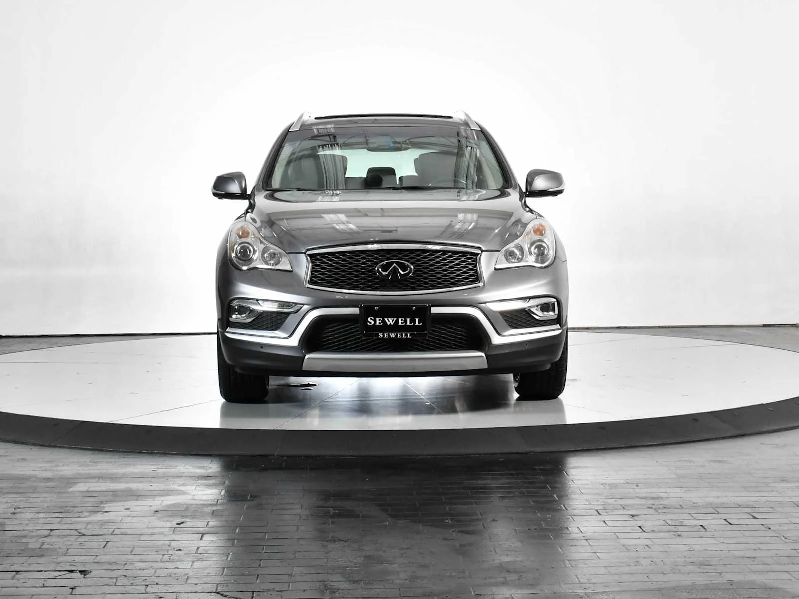 Used 2017 Graphite Shadow INFINITI  image 9