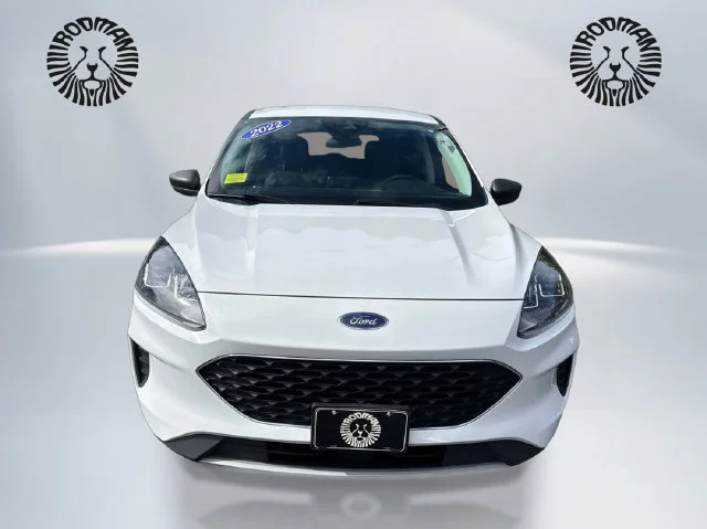 Used 2022 Ford Escape SE with VIN 1FMCU9G69NUB83281 for sale in Foxborough, MA