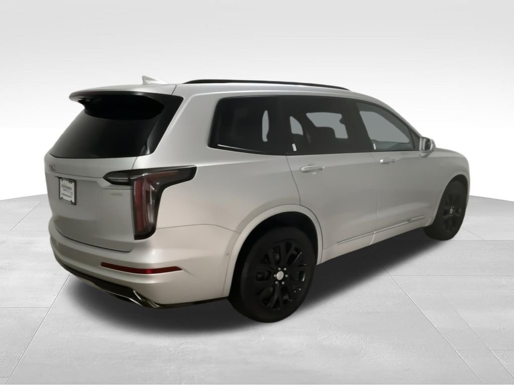 Used 2020 Silver Cadillac Sport image 8