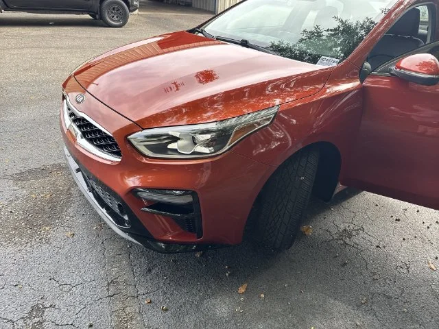 Used 2019 Red Kia EX image 28