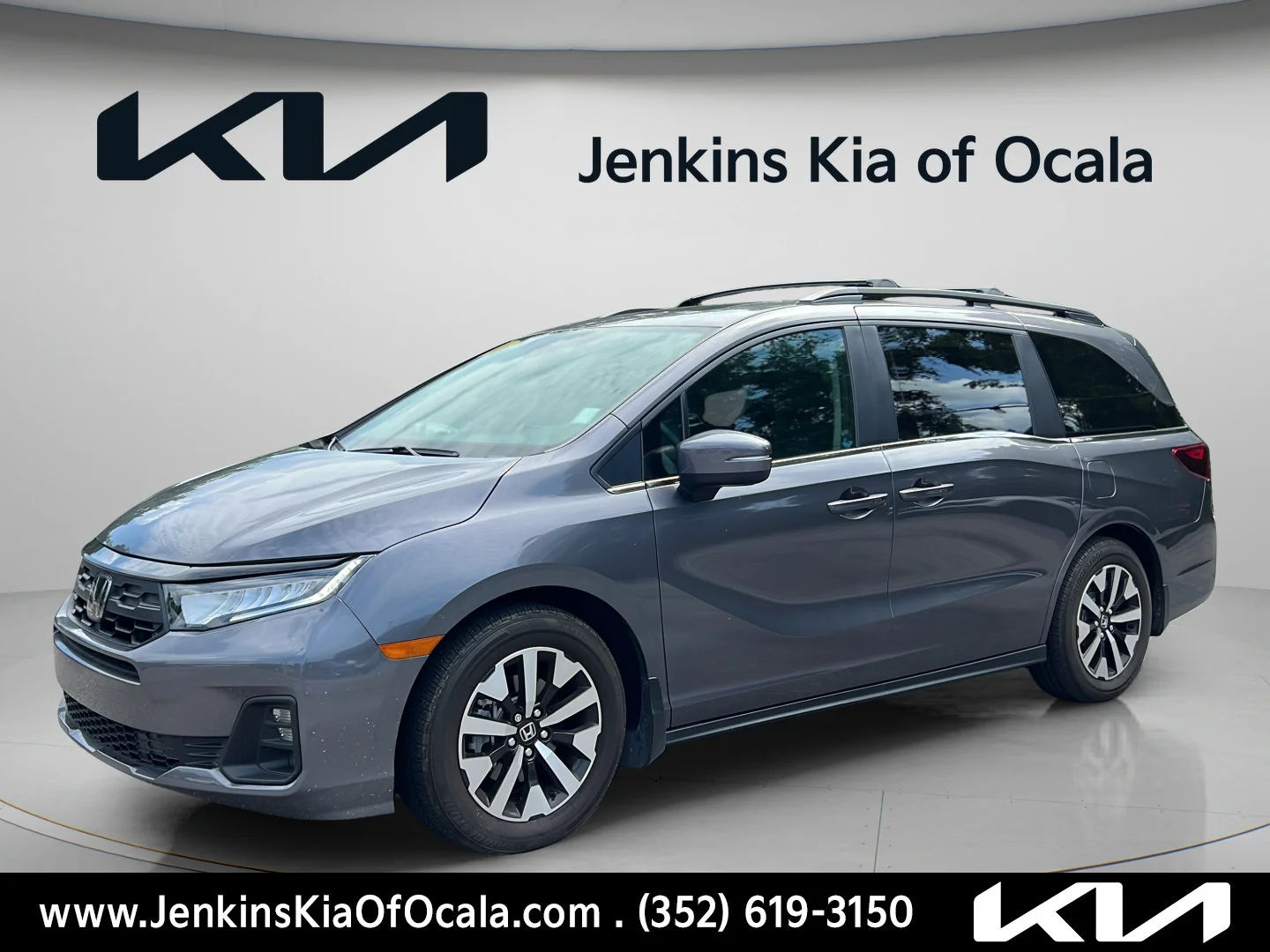 Used 2025 Gray Honda EX-L image 7