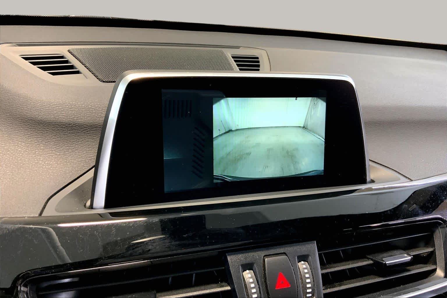 Used 2018 Mineral Gray Metallic BMW xDrive28i image 26