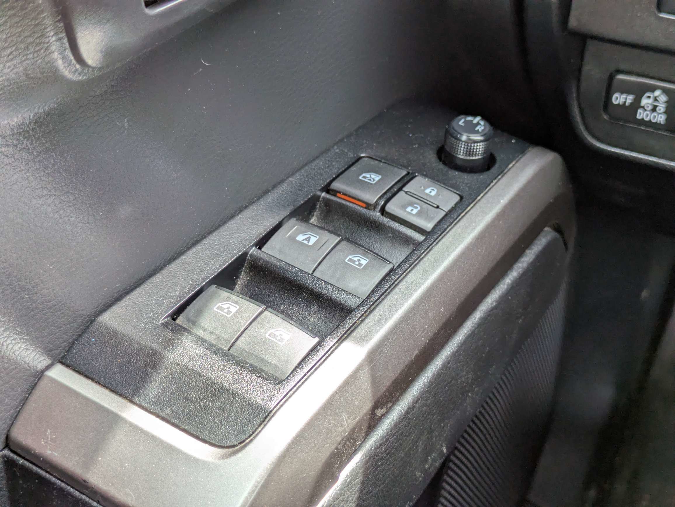 Used 2022 Black Toyota SR5 image 19