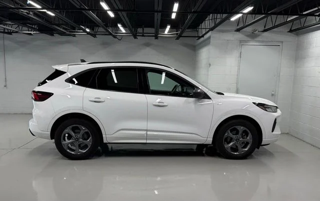 Used 2023 White Ford ST-Line image 6