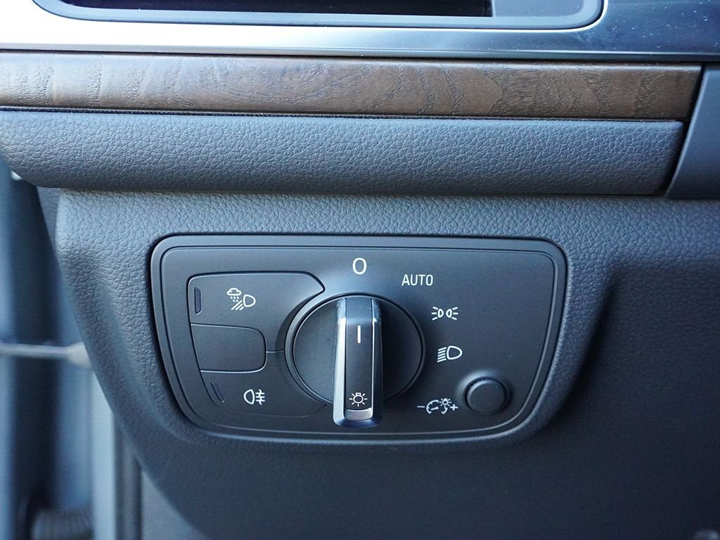 Used 2014 Gray Audi 4.0T Prestige image 44