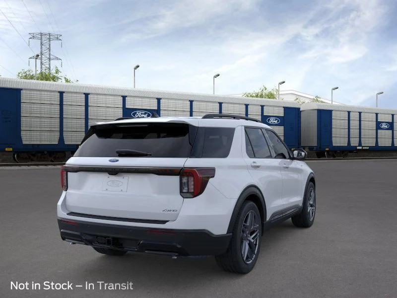 New 2026 Space White Metallic Ford ST-Line image 8
