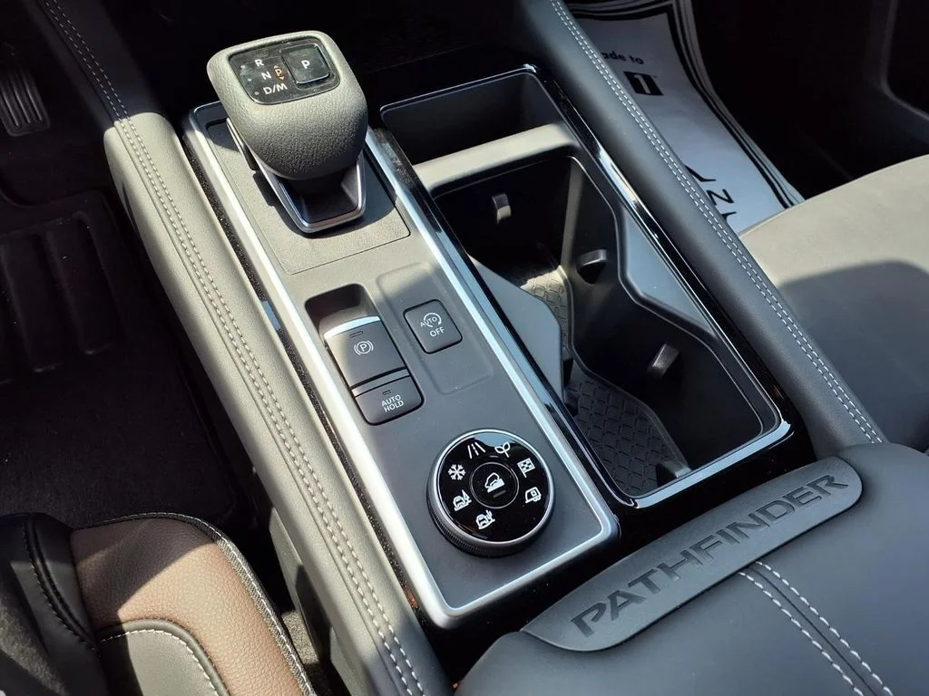 New 2026 Boulder Gray Pearl Nissan Platinum image 11