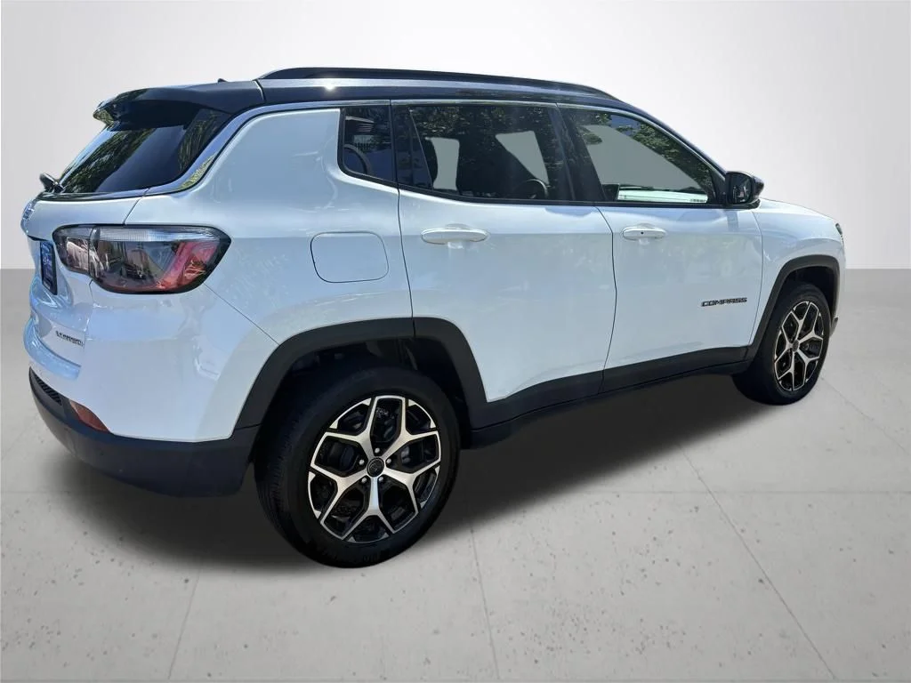 Used 2025 White Jeep Limited image 6