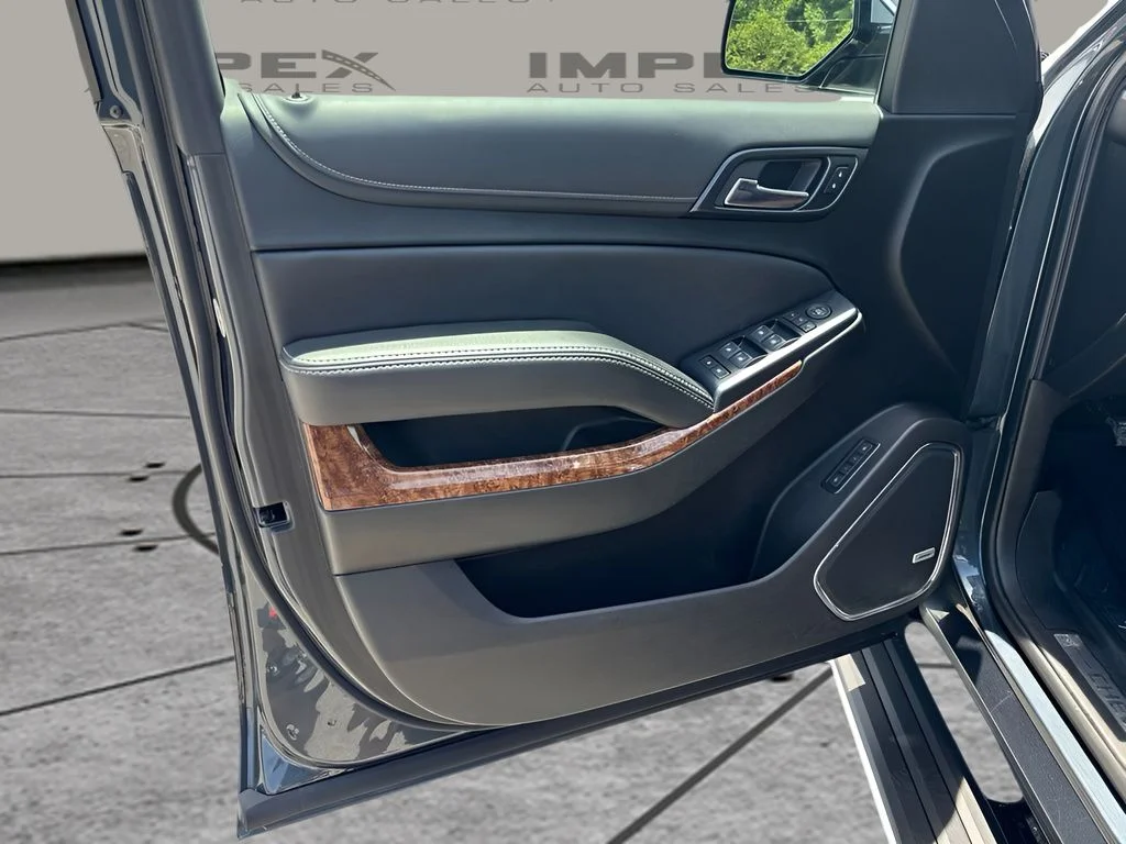 Used 2019 Gray Chevrolet Premier image 29