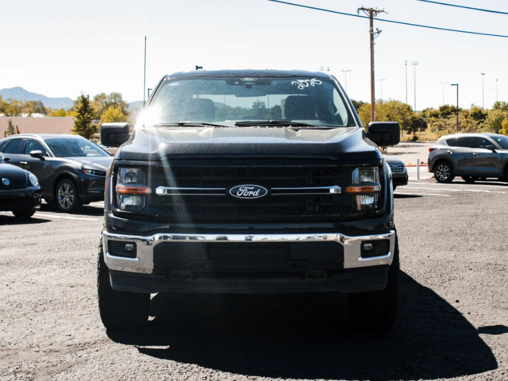 Used 2025 Black Ford XLT image 2