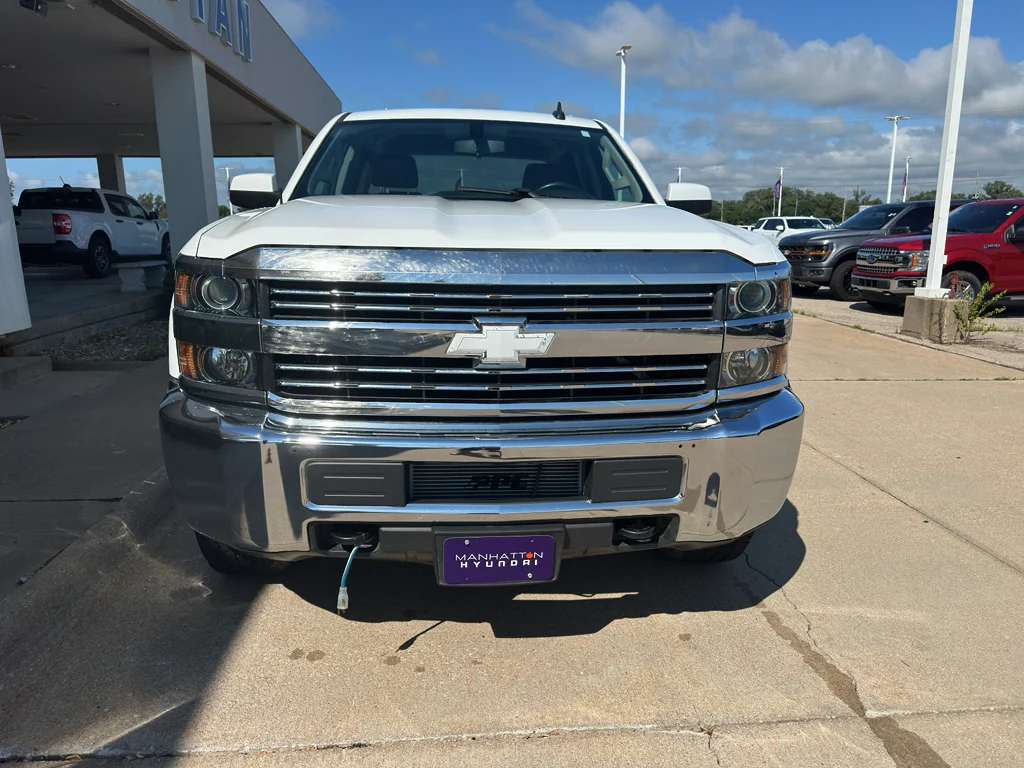 Used 2016 Summit White Chevrolet LT image 13
