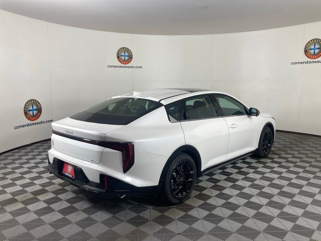2025 Kia K4 GT-Line Turbo - Photo 19
