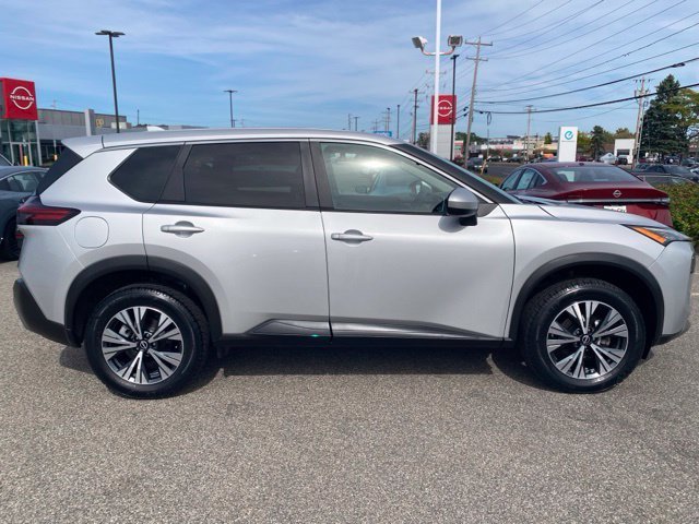 Used 2023 Brilliant Silver Metallic Nissan SV image 2