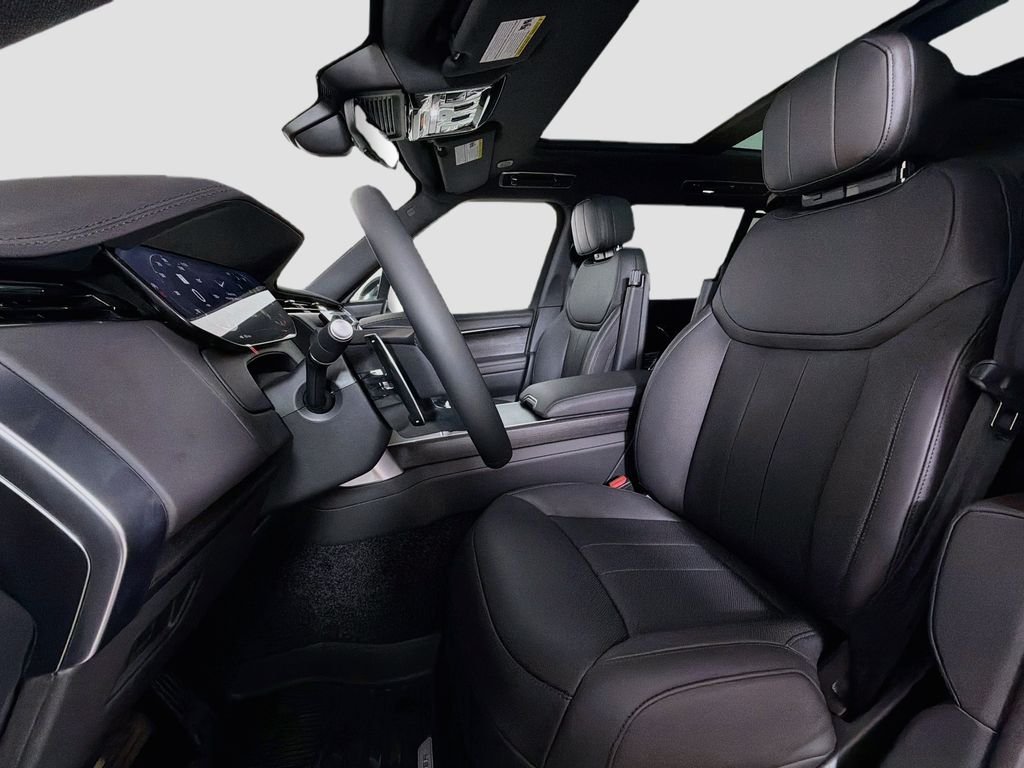 New 2026 Carpathian Grey Land Rover SE 7 Seats image 22