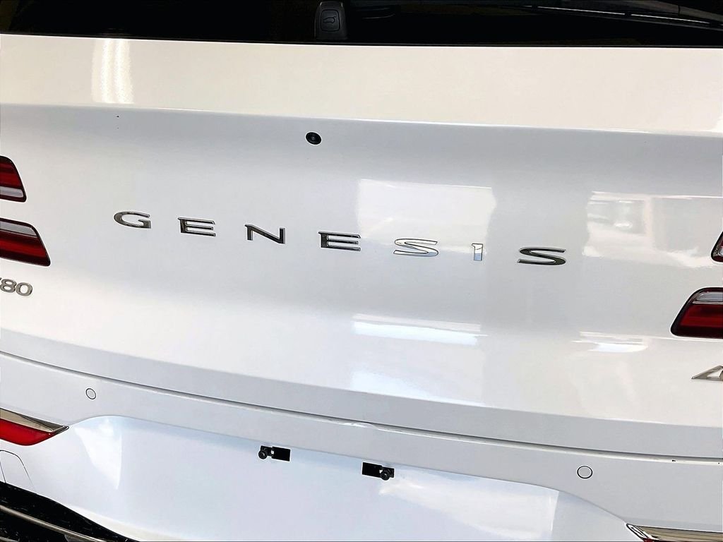 Used 2025 White Genesis 2.5T image 28