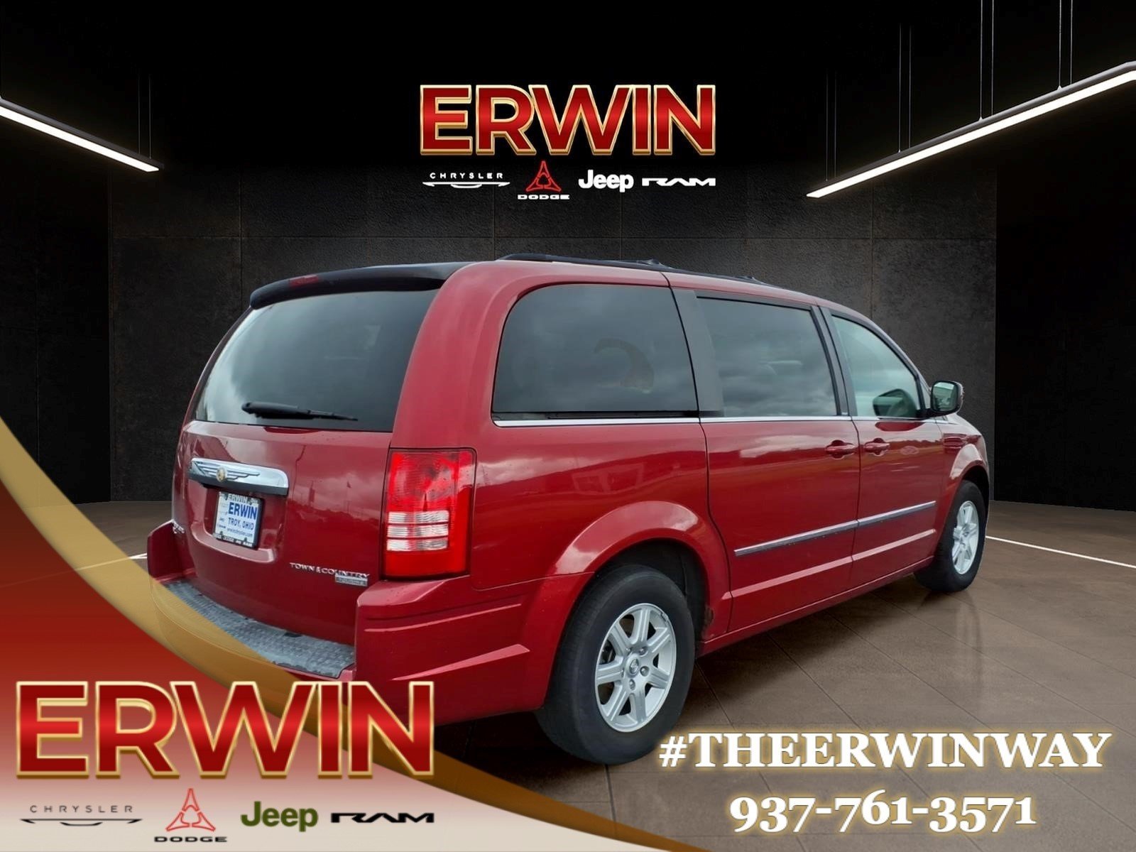 Used 2010 Inferno Red Crystal Pearl Coat Chrysler Touring image 7