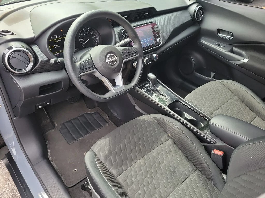 Used 2023 Gray Nissan SV image 18