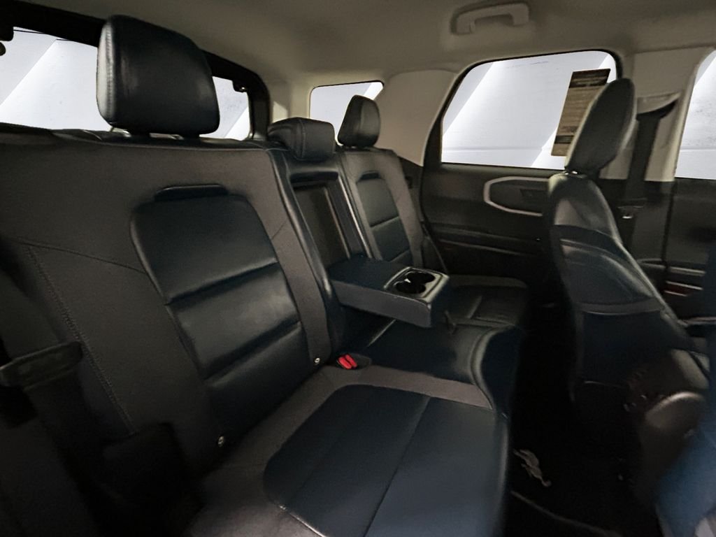 Used 2023  Ford Outer Banks image 16