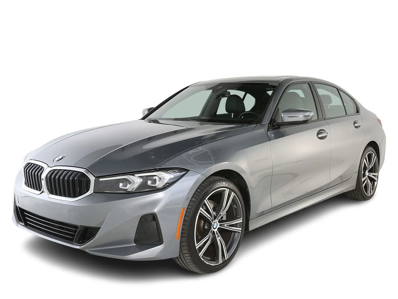 Used 2023 Gray BMW 330i xDrive image 4